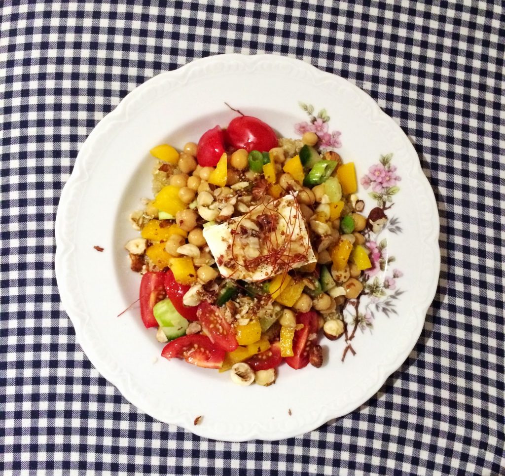 {Instagram Recipe} bunter Quinoa Salat mit Kichererbsen und Feta ...