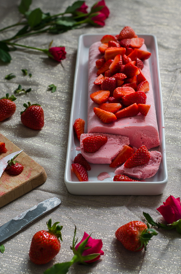 Strawberry Frozen Yoghurt zuckerfrei und ohne Eismaschine